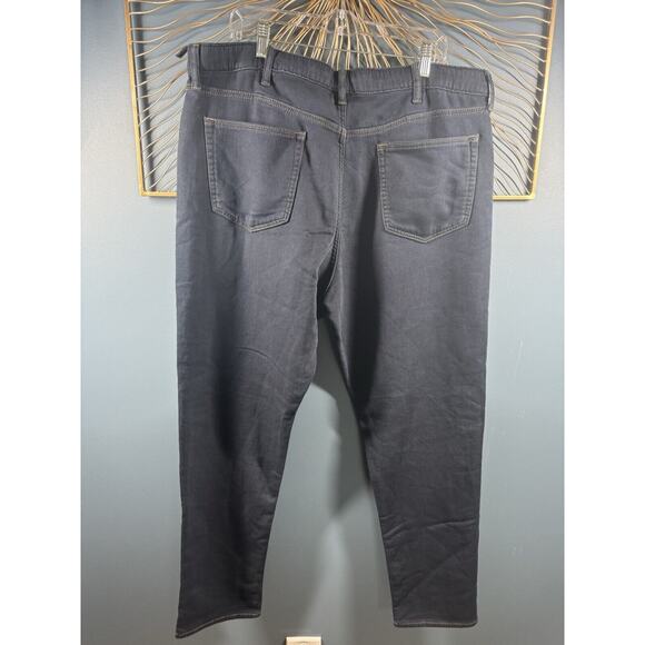 Uniqlo Women’s 3XL Tapered Jeans Stretch Denim Plus Size EZY 42-45 Inch Waist - Picture 3 of 6